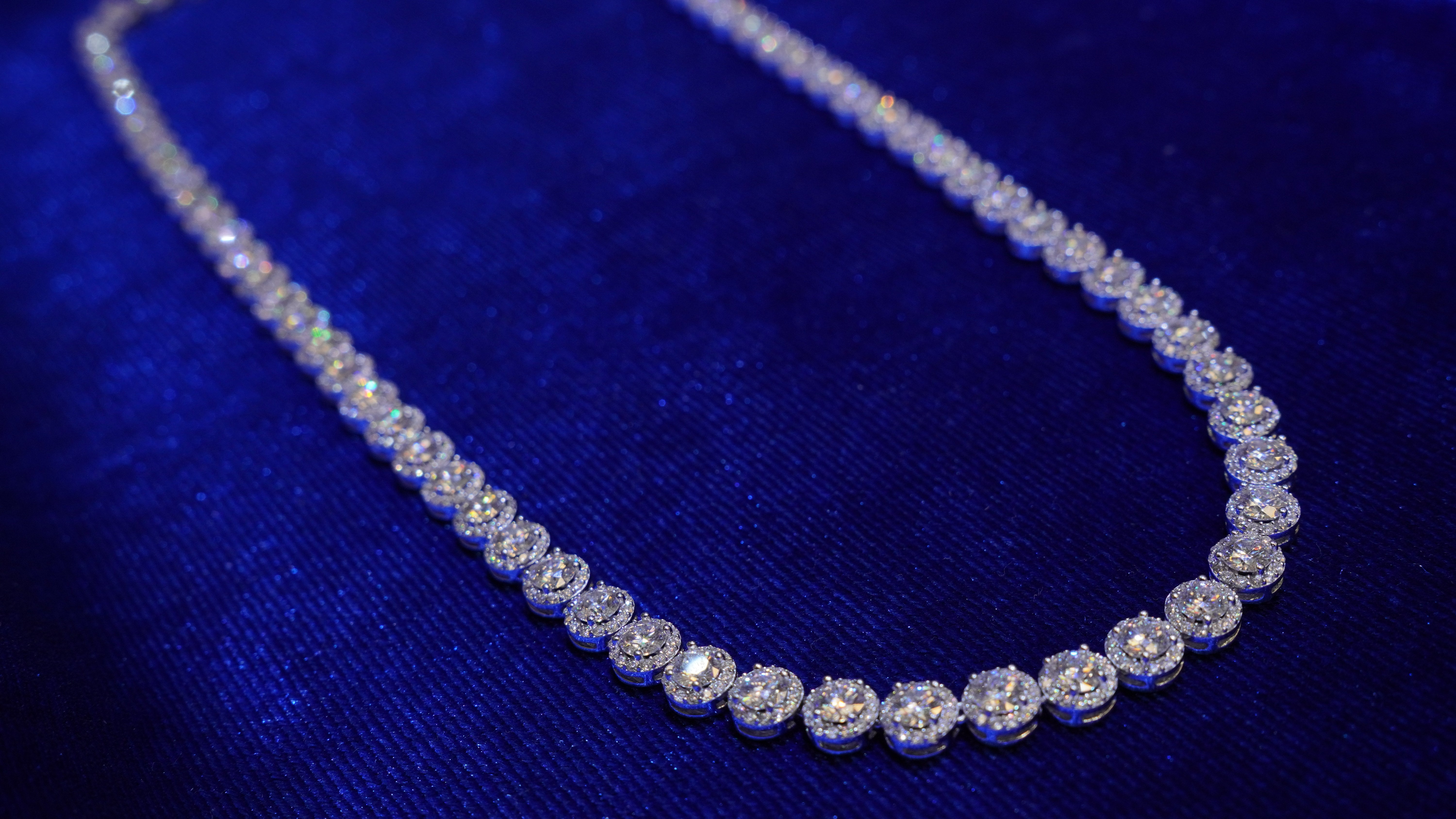 Halo Solitary Tennis Chain