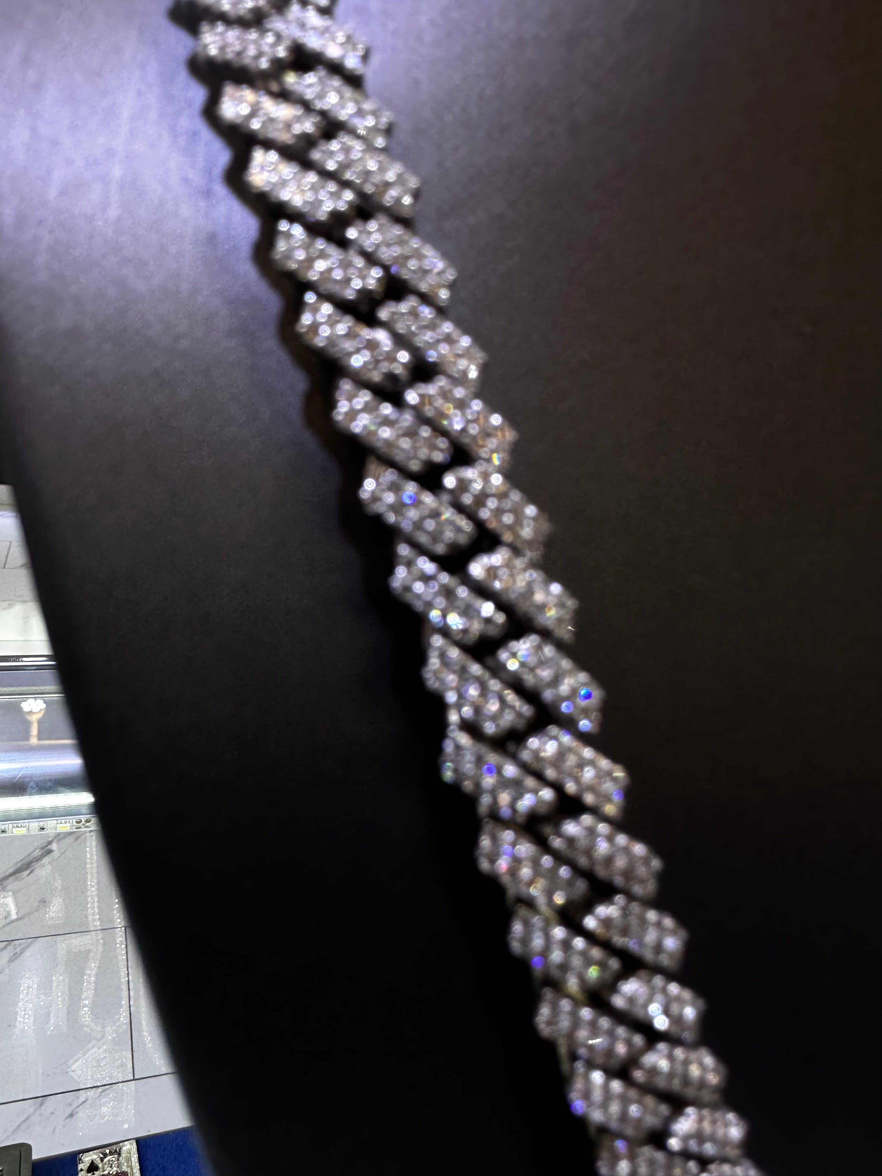10K White Gold Diamond Cuban 26.75CTW