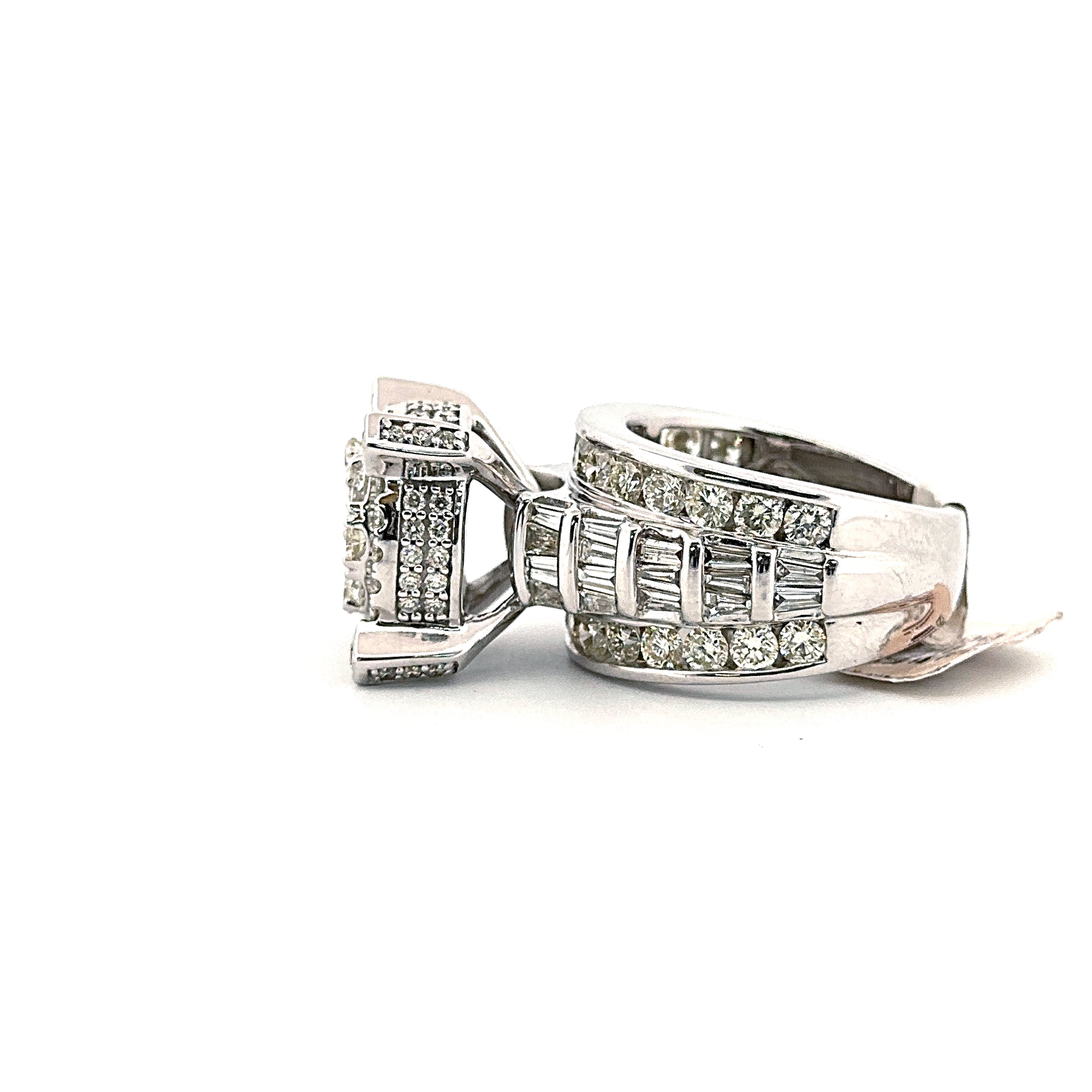 10 KT White Gold Circle Diamond 6.33 CT